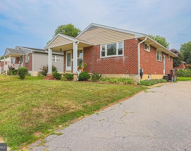 16 Hathaway Road - Photo Thumbnail 20