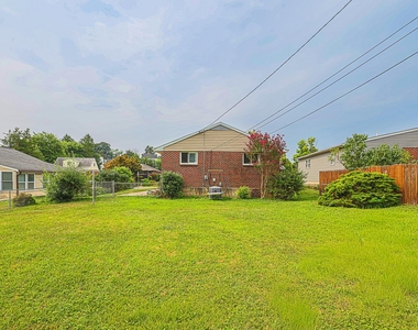 16 Hathaway Road - Photo Thumbnail 18