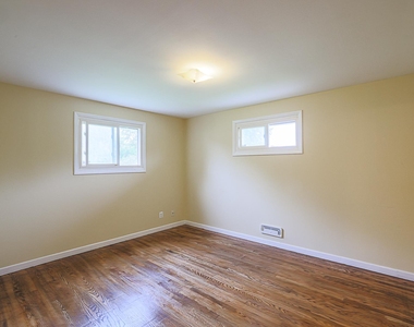 16 Hathaway Road - Photo Thumbnail 28