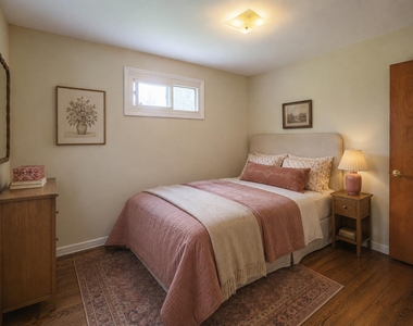 16 Hathaway Road - Photo Thumbnail 8