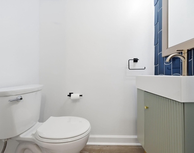 245 N Monastery Avenue - Photo Thumbnail 17