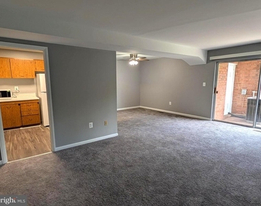 6001 Park Heights Avenue - Photo Thumbnail 2