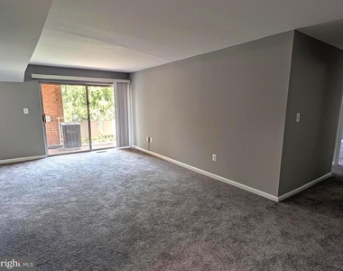 6001 Park Heights Avenue - Photo Thumbnail 3