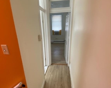 613 E 30th Street E - Photo Thumbnail 10