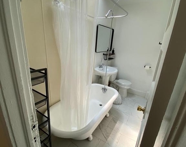 613 E 30th Street E - Photo Thumbnail 19