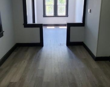 4213 Berger Avenue - Photo Thumbnail 22