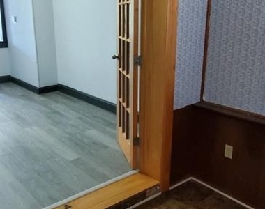 4213 Berger Avenue - Photo Thumbnail 16
