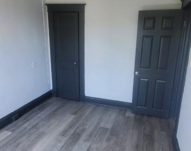 4213 Berger Avenue - Photo Thumbnail 73