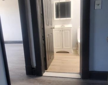4213 Berger Avenue - Photo Thumbnail 59