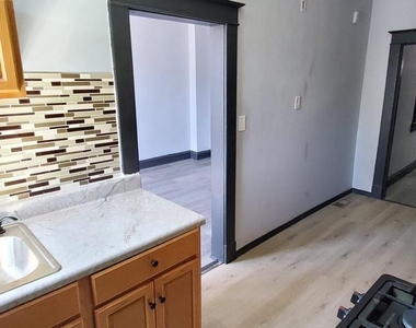 4213 Berger Avenue - Photo Thumbnail 34