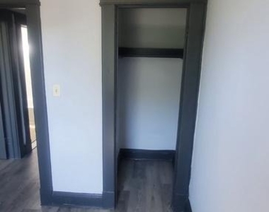 4213 Berger Avenue - Photo Thumbnail 84
