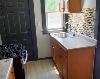 4213 Berger Avenue - Photo Thumbnail 37