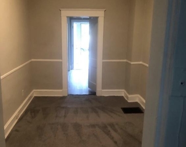 2917 Rockrose Avenue - Photo Thumbnail 2
