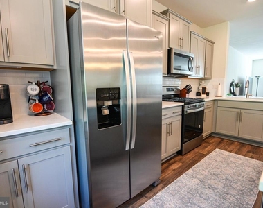 2047 Hinshaw Drive - Photo Thumbnail 24