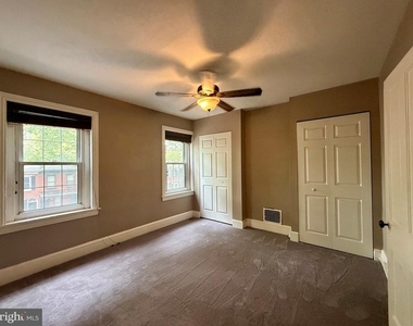 924 Lovering Avenue - Photo Thumbnail 9