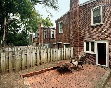 924 Lovering Avenue - Photo Thumbnail 17