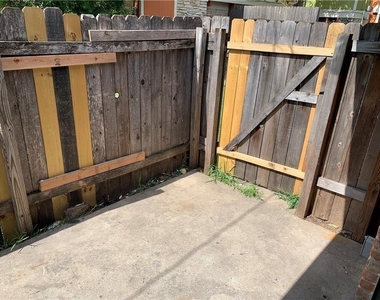 7208 Creekside Dr - Photo Thumbnail 15