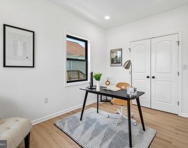 3108 Adams Street Ne - Photo Thumbnail 6