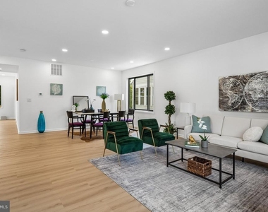 3108 Adams Street Ne - Photo Thumbnail 1