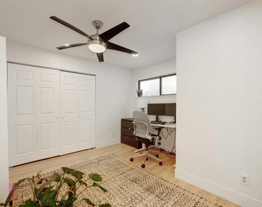 4159 Steck Ave - Photo Thumbnail 22