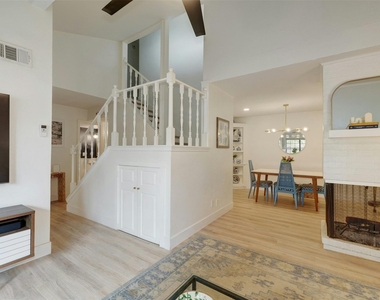 4159 Steck Ave - Photo Thumbnail 5