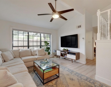 4159 Steck Ave - Photo Thumbnail 6
