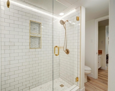 4159 Steck Ave - Photo Thumbnail 20