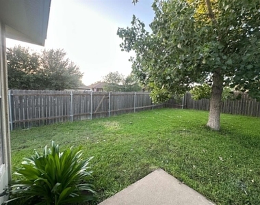 18312 Crestwind Ln - Photo Thumbnail 11