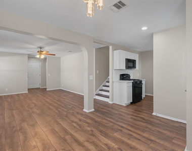 403 Lakemont Dr - Photo Thumbnail 6