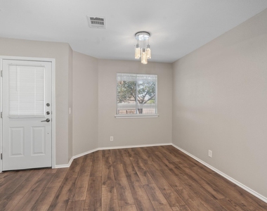 403 Lakemont Dr - Photo Thumbnail 5