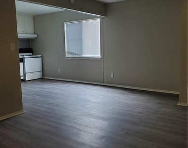 1065 Linde Ave - Photo Thumbnail 11