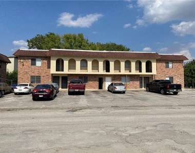 1065 Linde Ave - Photo Thumbnail 13