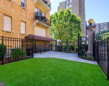 1401 Columbia Road Nw - Photo Thumbnail 26
