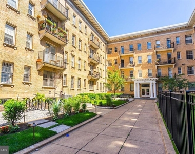 1401 Columbia Road Nw - Photo Thumbnail 1
