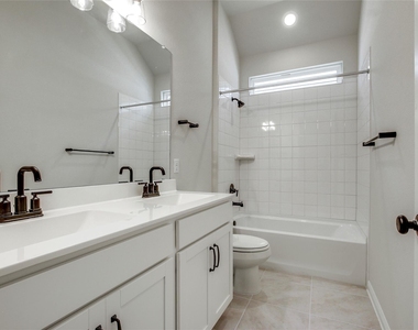 240 Denali Way - Photo Thumbnail 23