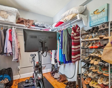 1125 Maryland Avenue Ne - Photo Thumbnail 21