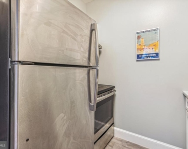 1125 Maryland Avenue Ne - Photo Thumbnail 10