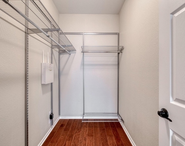 117 Brittany Ln - Photo Thumbnail 17