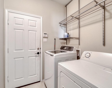 117 Brittany Ln - Photo Thumbnail 22