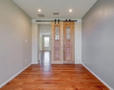 117 Brittany Ln - Photo Thumbnail 14