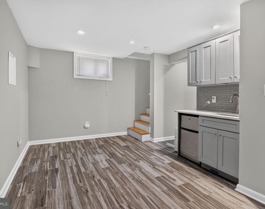 3101 Chestnut Street Ne - Photo Thumbnail 14