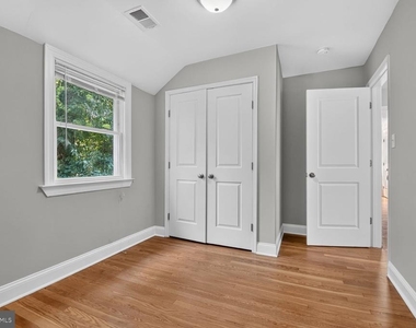 3101 Chestnut Street Ne - Photo Thumbnail 11