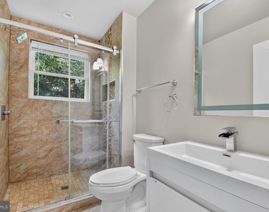 3101 Chestnut Street Ne - Photo Thumbnail 12