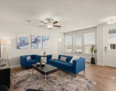 8301 Orizzonte St - Photo Thumbnail 24