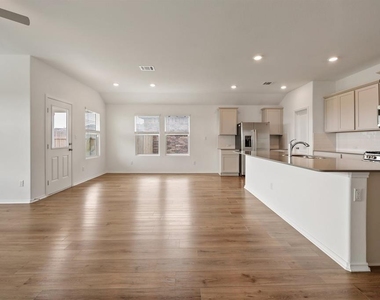 113 Golden Grove Pkwy - Photo Thumbnail 8