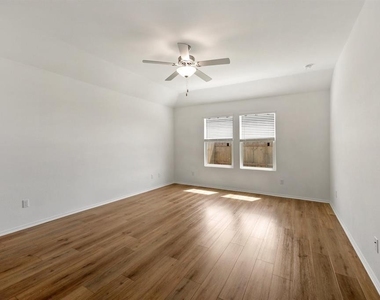 113 Golden Grove Pkwy - Photo Thumbnail 9