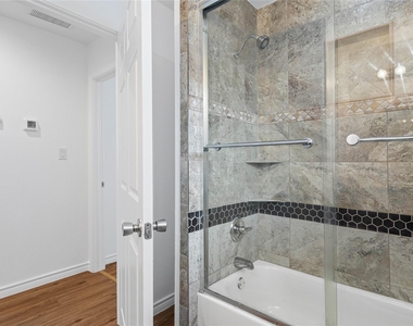 1611 E 13th St - Photo Thumbnail 13