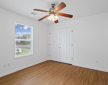 1611 E 13th St - Photo Thumbnail 10
