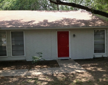 107 Meteor Dr - Photo Thumbnail 4
