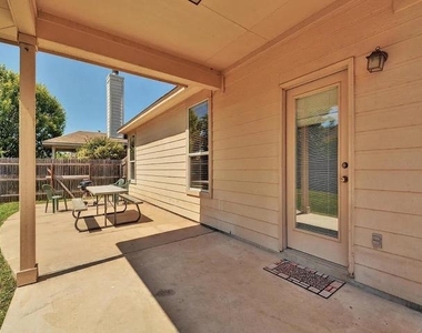 3304 Winding Shore Ln - Photo Thumbnail 23